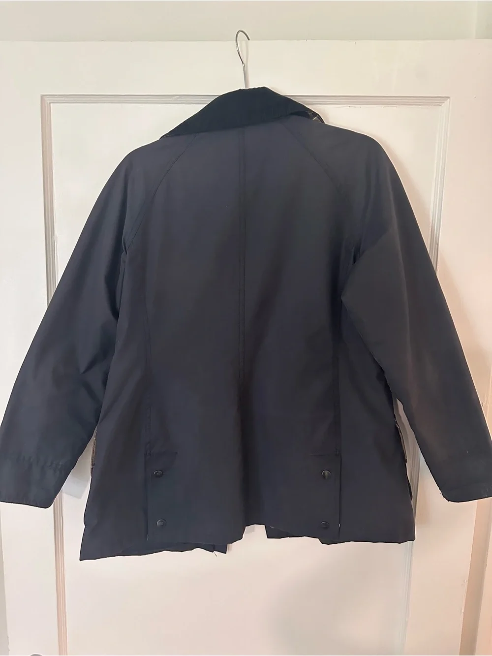 Barbour Women’s Navy Waxed Jacket - Picture 2 of 6